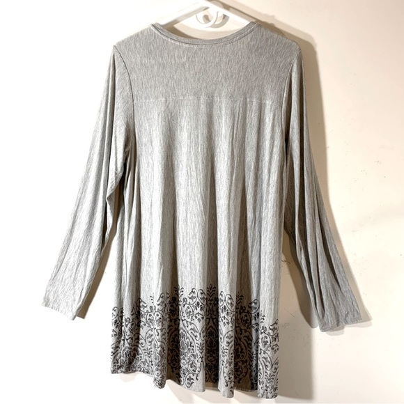 2/$35 Soma long sleeve border print tunic in heathered frost - Picture 7 of 10